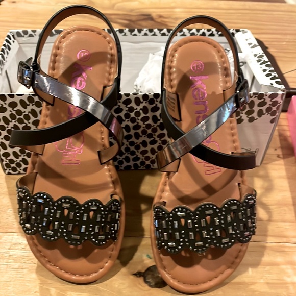 New Kensie sandals - Picture 1 of 7